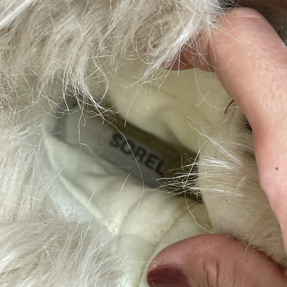 🎉Sorel Tofino II kids Tall Faux Fur Boots Winter Outdoors Tan Red Laces size 1 - Picture 15 of 16